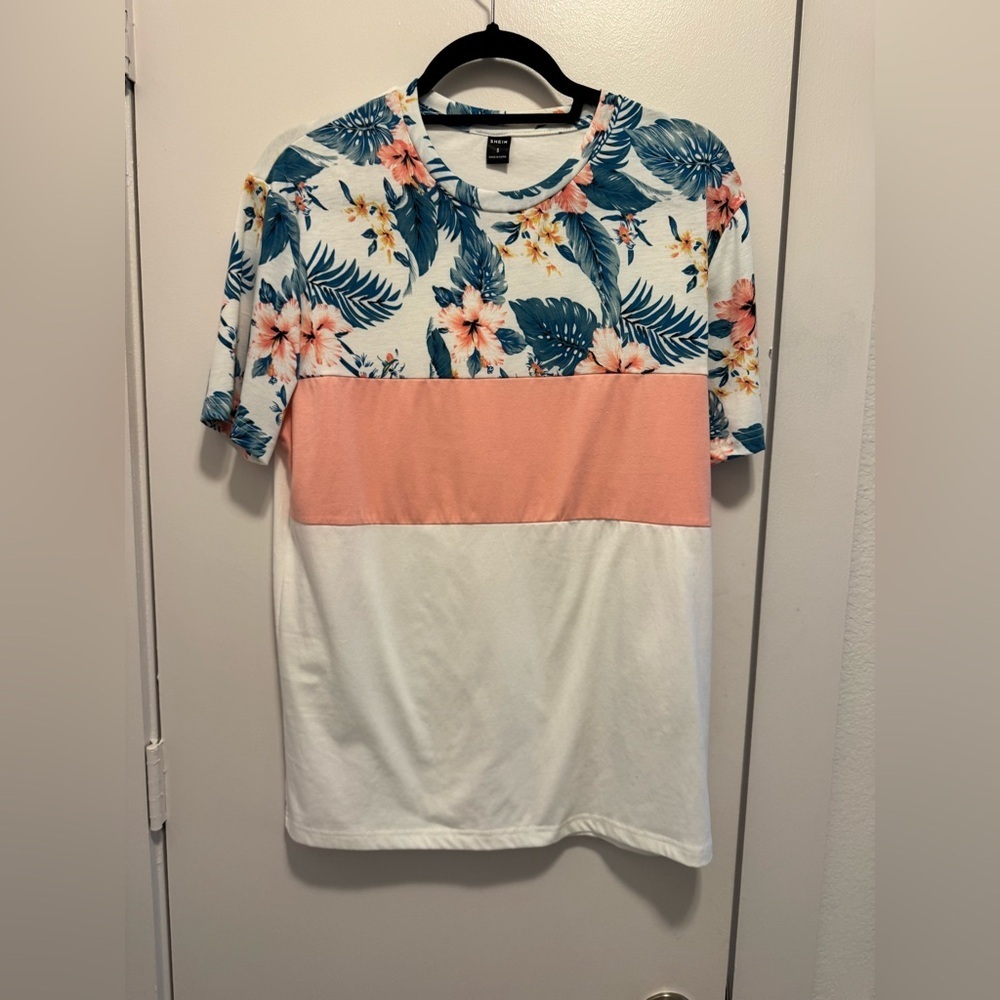 SHEIN Men’s Small Tropical Floral Color Block T-Shirt | Short Sleeve Casual NWOT
